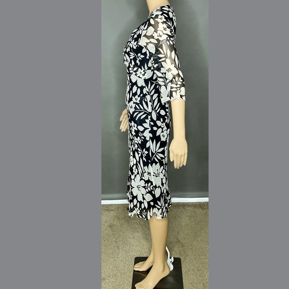 ICE Petite Dress with‎ Flower Design Size 4P - Picture 5 of 16